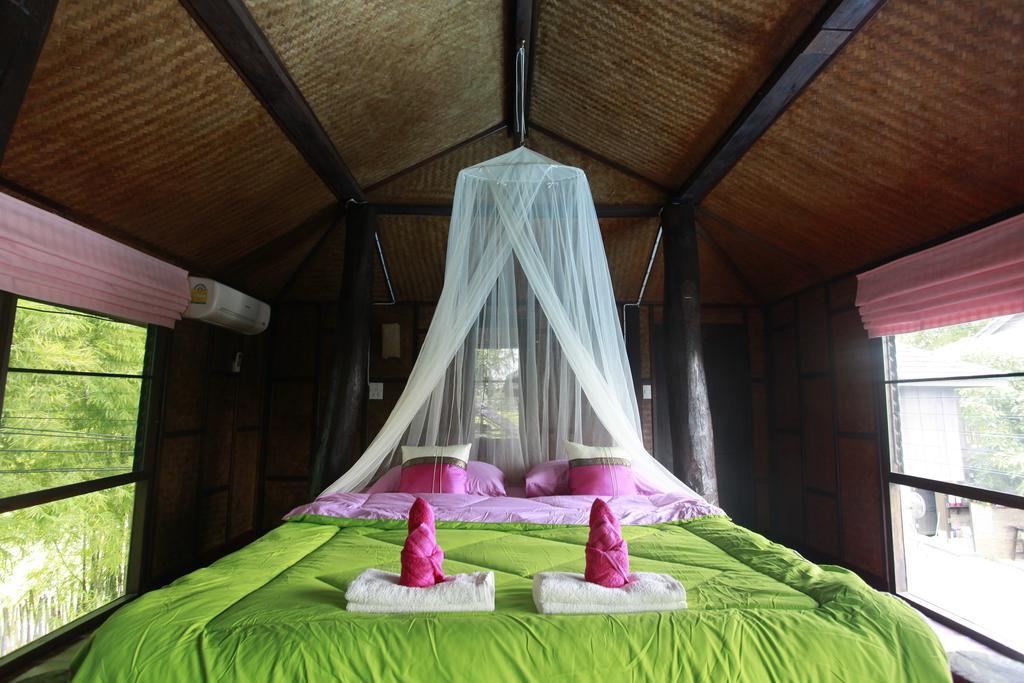 Banyen Villa Ban Ban San Sai Zimmer foto